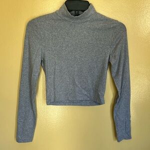 Ambiance turtle neck shirt crop top size Medium 95 cotton